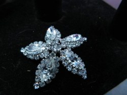 sherman star brooch good